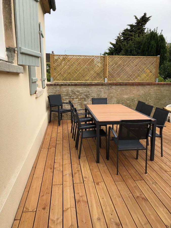 Maison Cosy En Plein Coeur De Ouistreham Zewnętrze zdjęcie